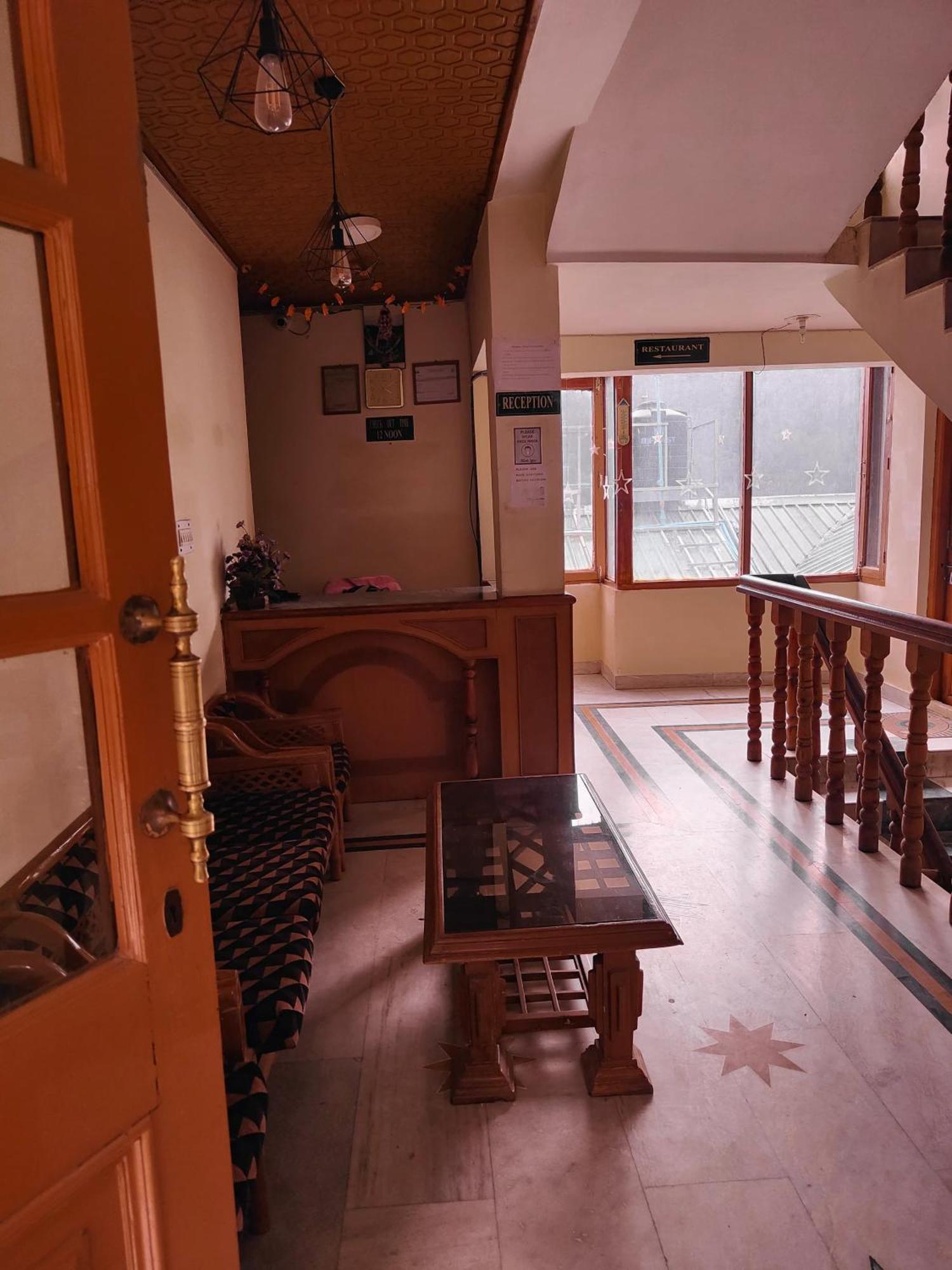 Hotel Arohi Vashist Dış mekan fotoğraf