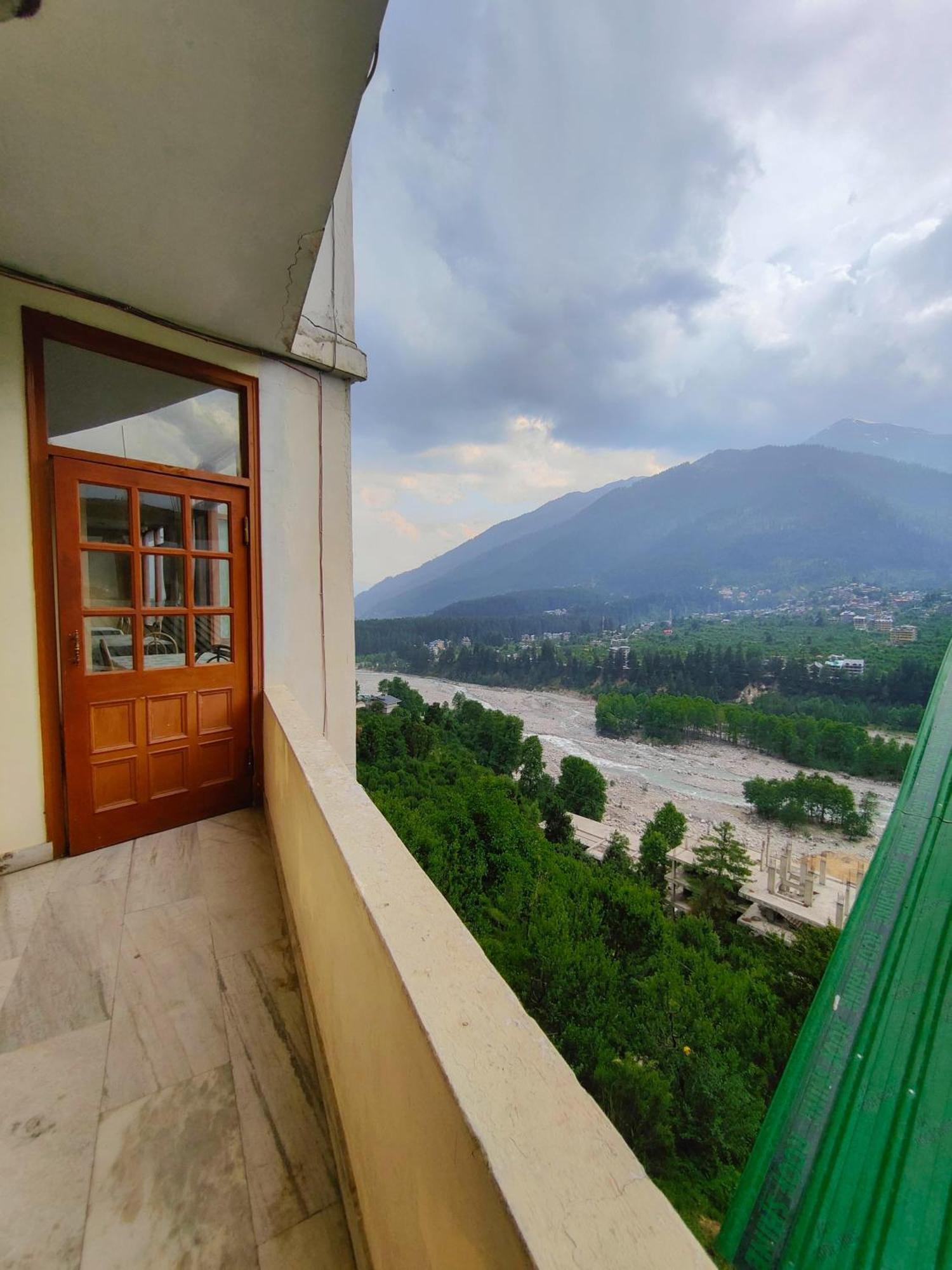 Hotel Arohi Vashist Dış mekan fotoğraf